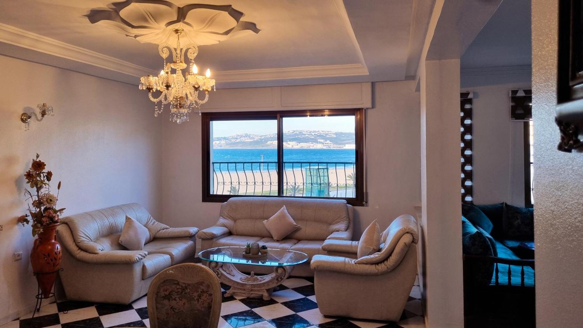 Luxury Sea And Marina View Apartment Tanger Luaran gambar